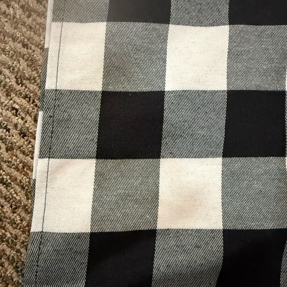 Black and White buffalo Tablecloth by Robert Stanley NWOT opened but never used